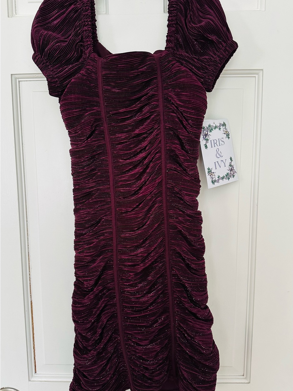 iris & ivy Deep Plum Ruched Puff-Sleeve Party Dress Sz 10 NWT Holiday Christmas